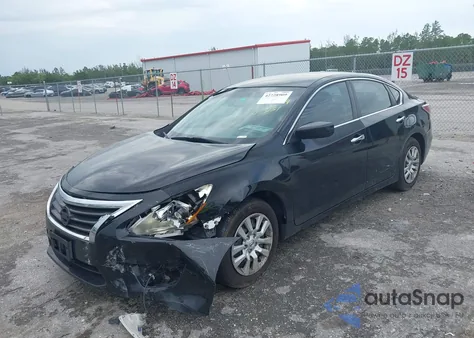 2015 Nissan Altima 2.5/2.5 S/2.5 Sl/2.5 Sv из США, поврежденный, VIN 1N4AL3AP3FC233151